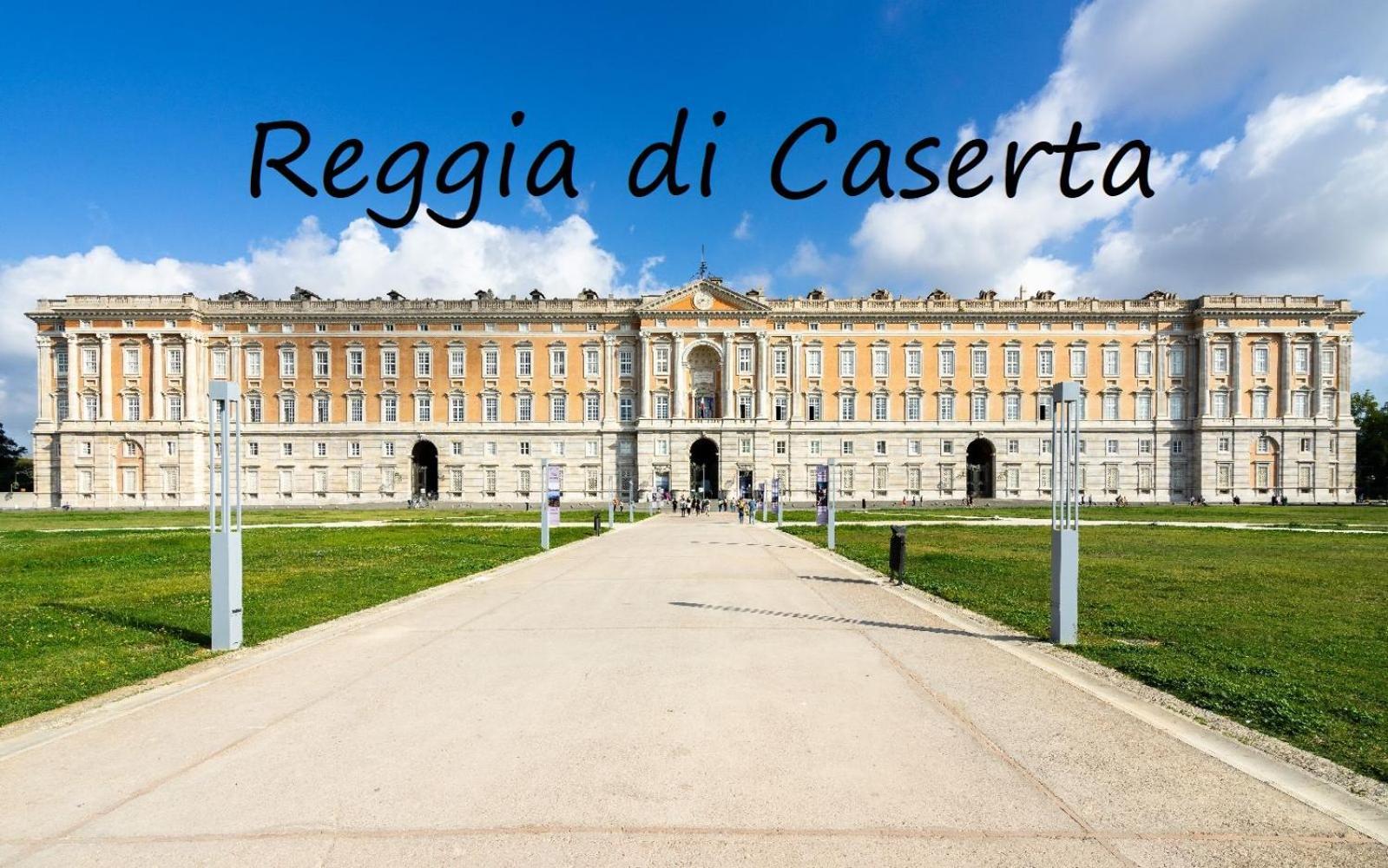 Ab House Caserta - Reggia Di Caserta E Stazione Fs A Cinque Minuti In Auto Eksteriør bilde