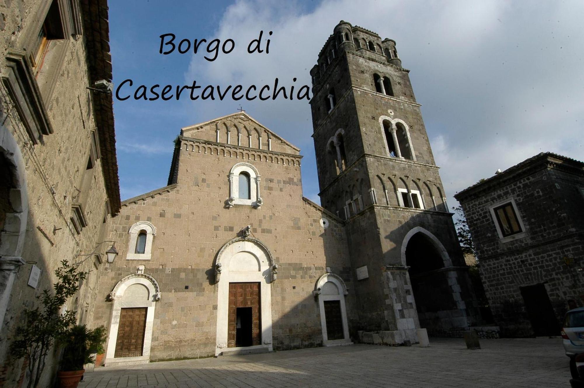 Ab House Caserta - Reggia Di Caserta E Stazione Fs A Cinque Minuti In Auto Eksteriør bilde